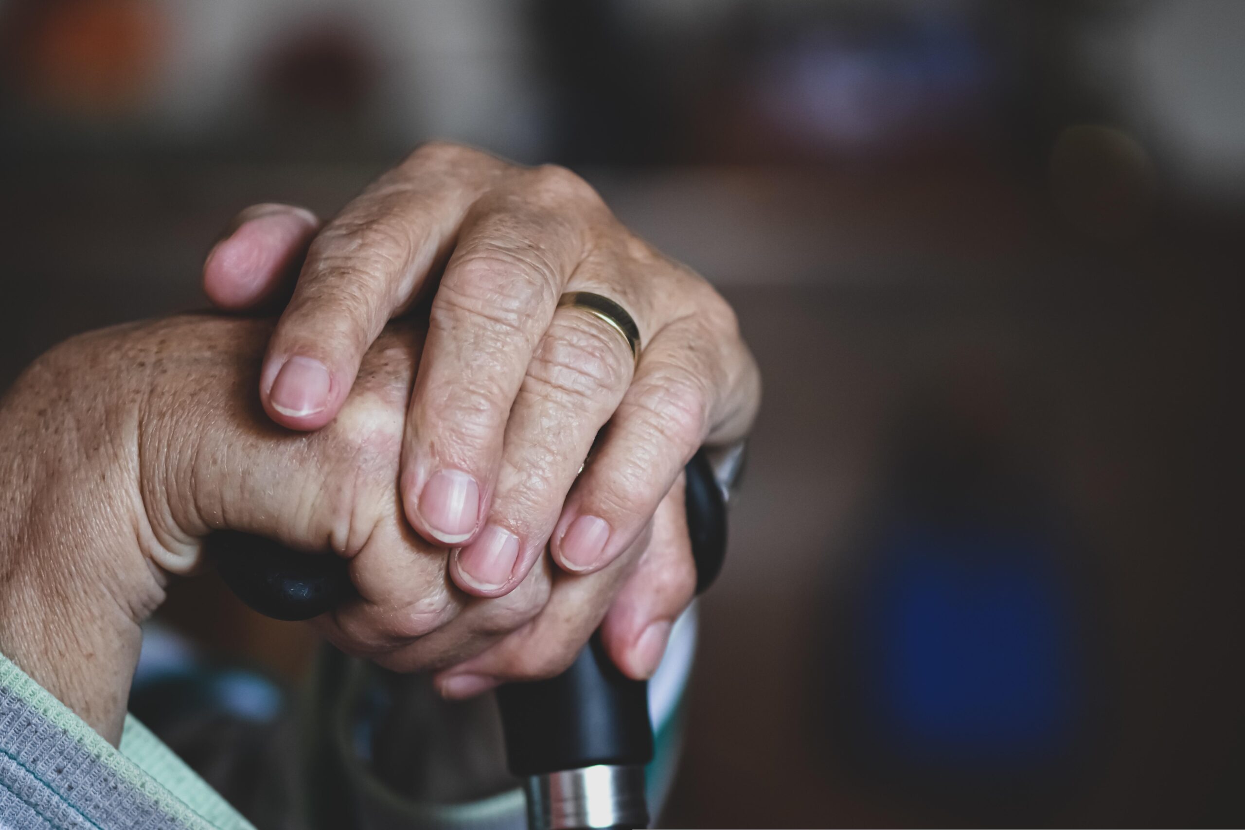 Elderly care, background image for the best capsaicin cream for neuropathy